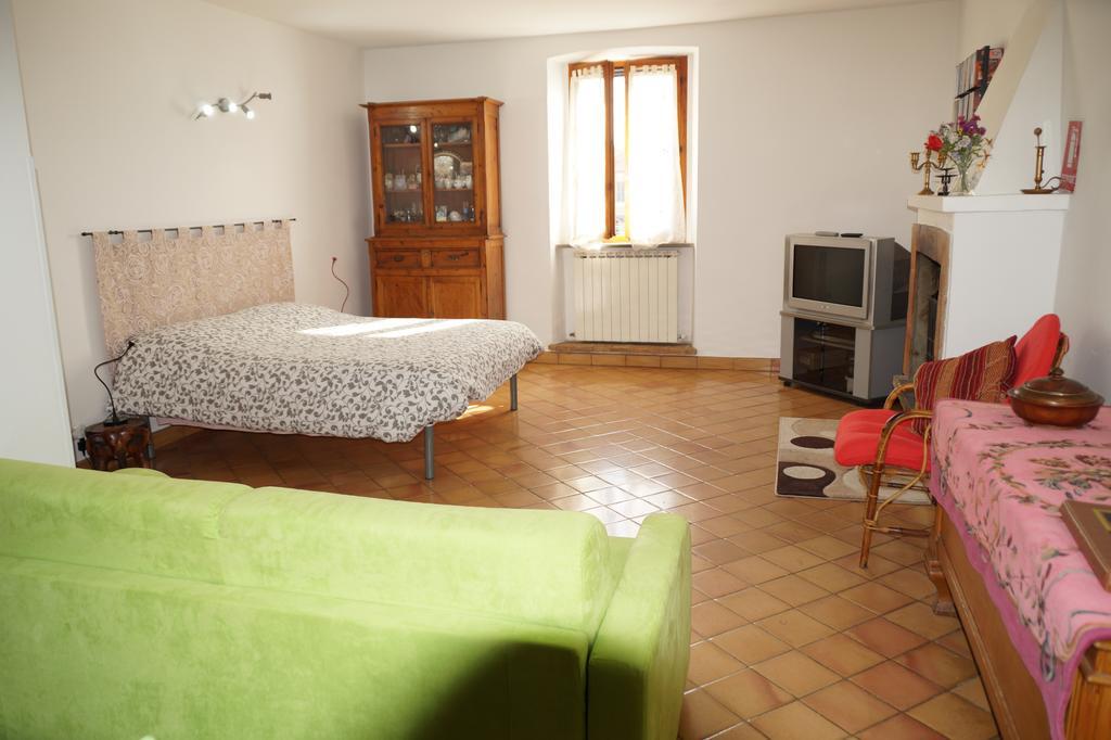 Camere Sotto Le Stelle อุมแบร์ทิเดอ ภายนอก รูปภาพ