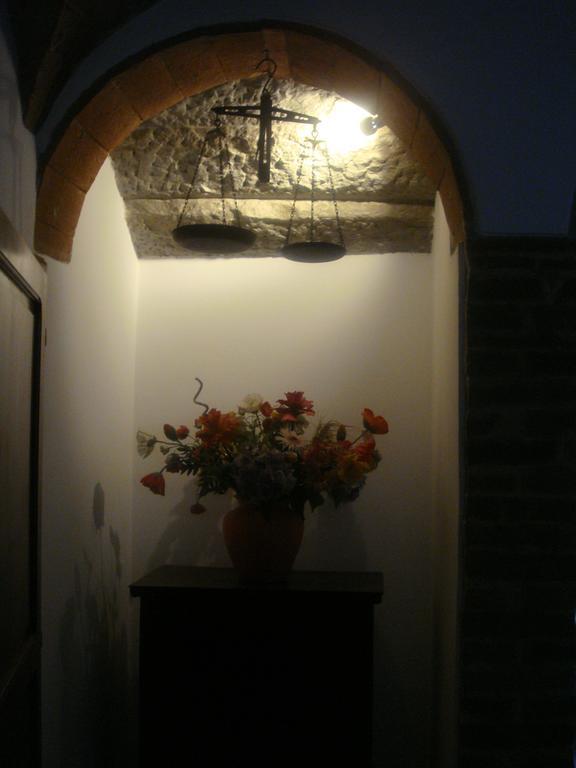 Camere Sotto Le Stelle อุมแบร์ทิเดอ ภายนอก รูปภาพ